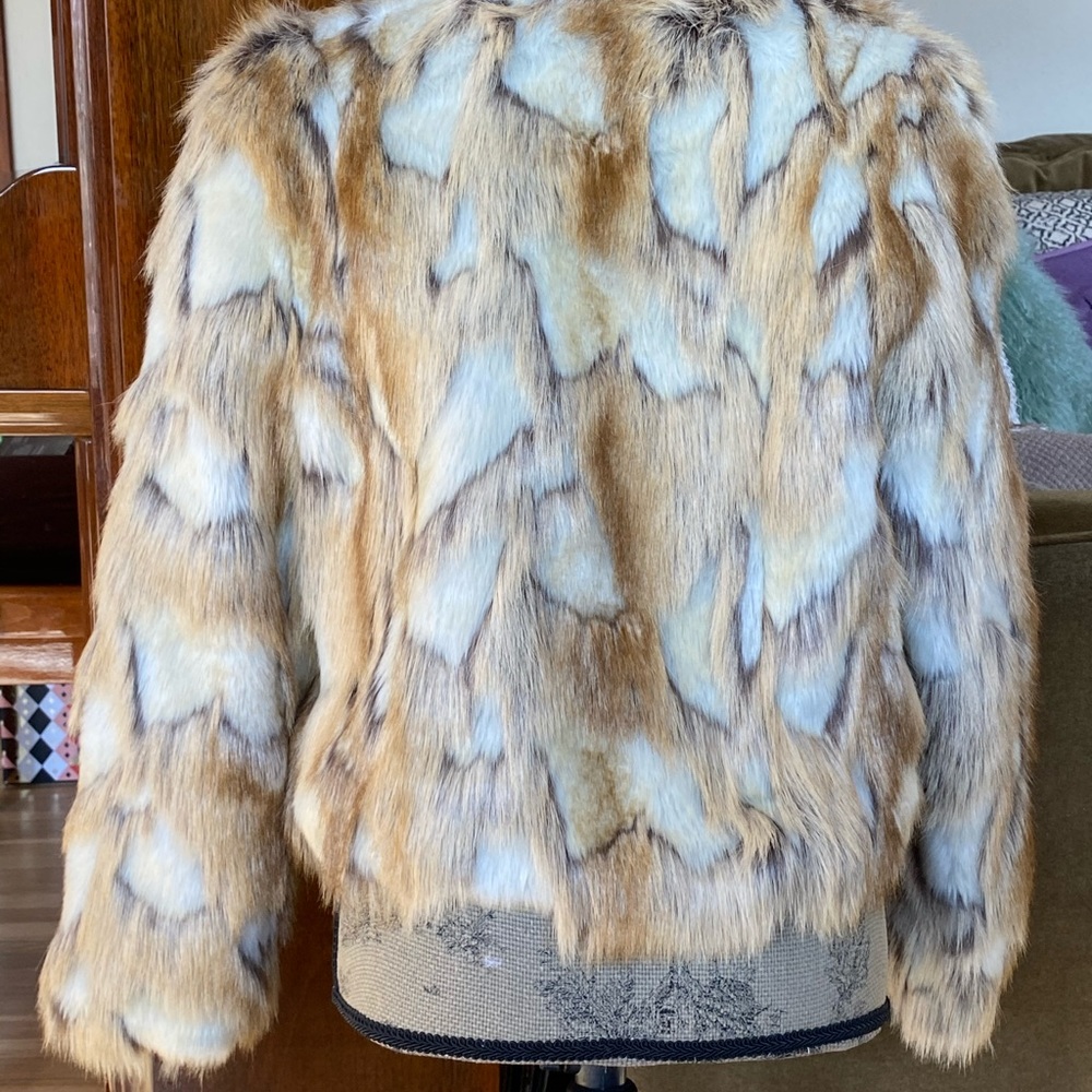 Faux Fur jacket - Picture 8 of 10